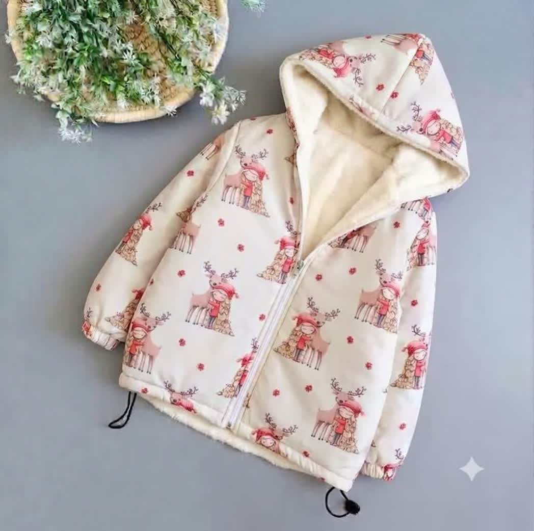 سویشرت داخل خز با طرح دخترک و گوزن