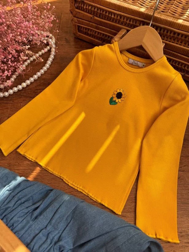 ست دخترونه بلوز و دامن جین آفتابگردون 🌻